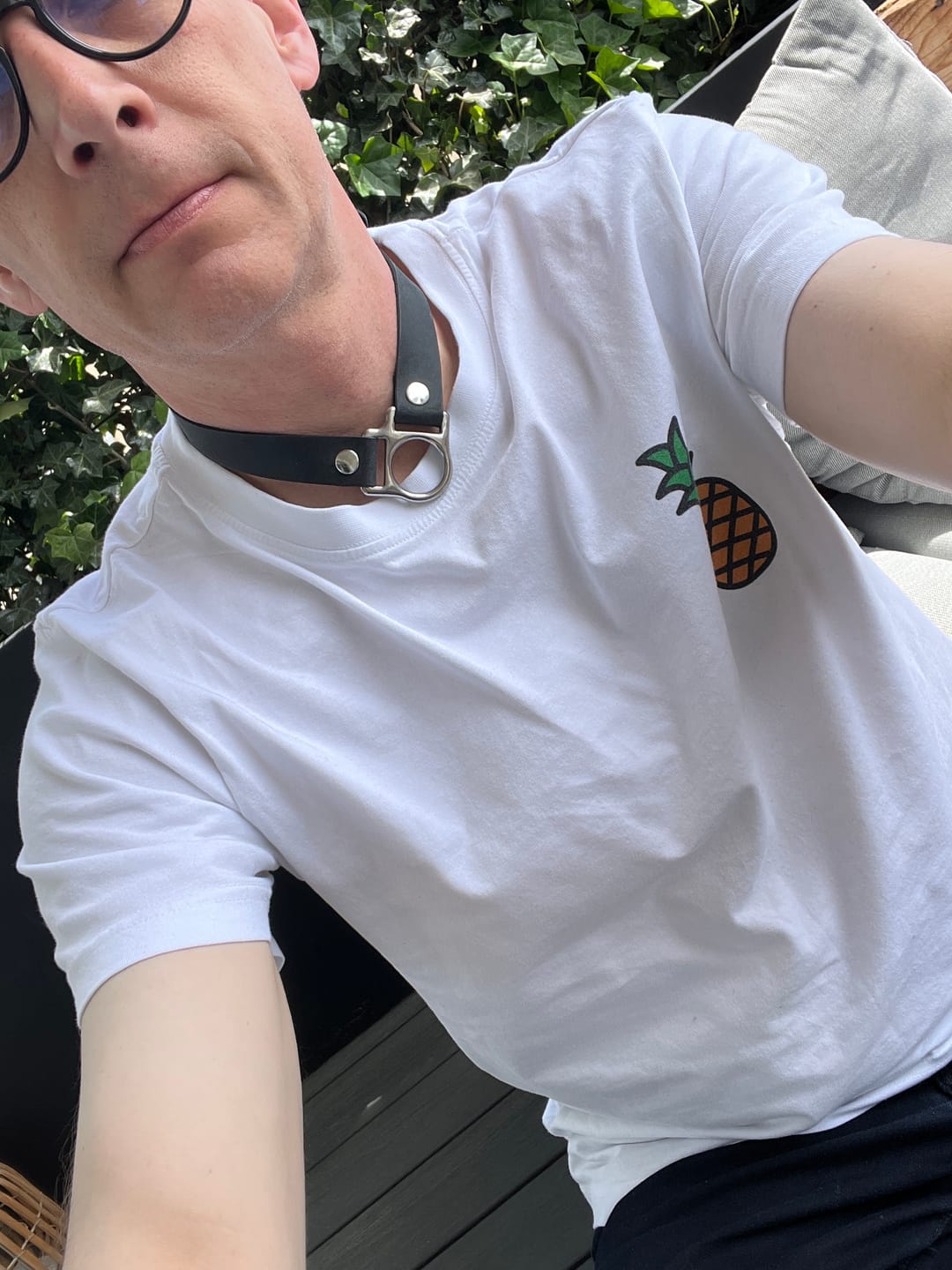Customer photo review of SiaLinda: Halsband Trigon mit exklusivem O- Ring Element aus italienischem Latigo Leder