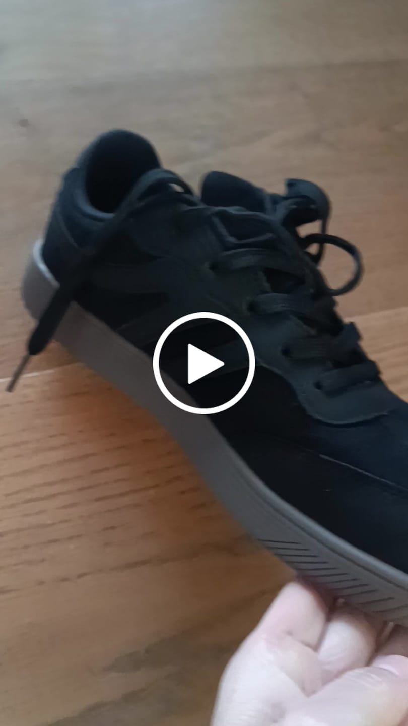 Customer video review of Lily - Zapatos De Punta Ancha