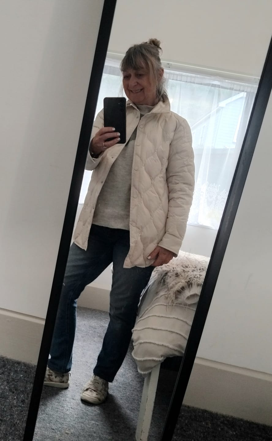 Customer photo review of Ash Women's 90/10 Quilted Down Overshirt - Cream