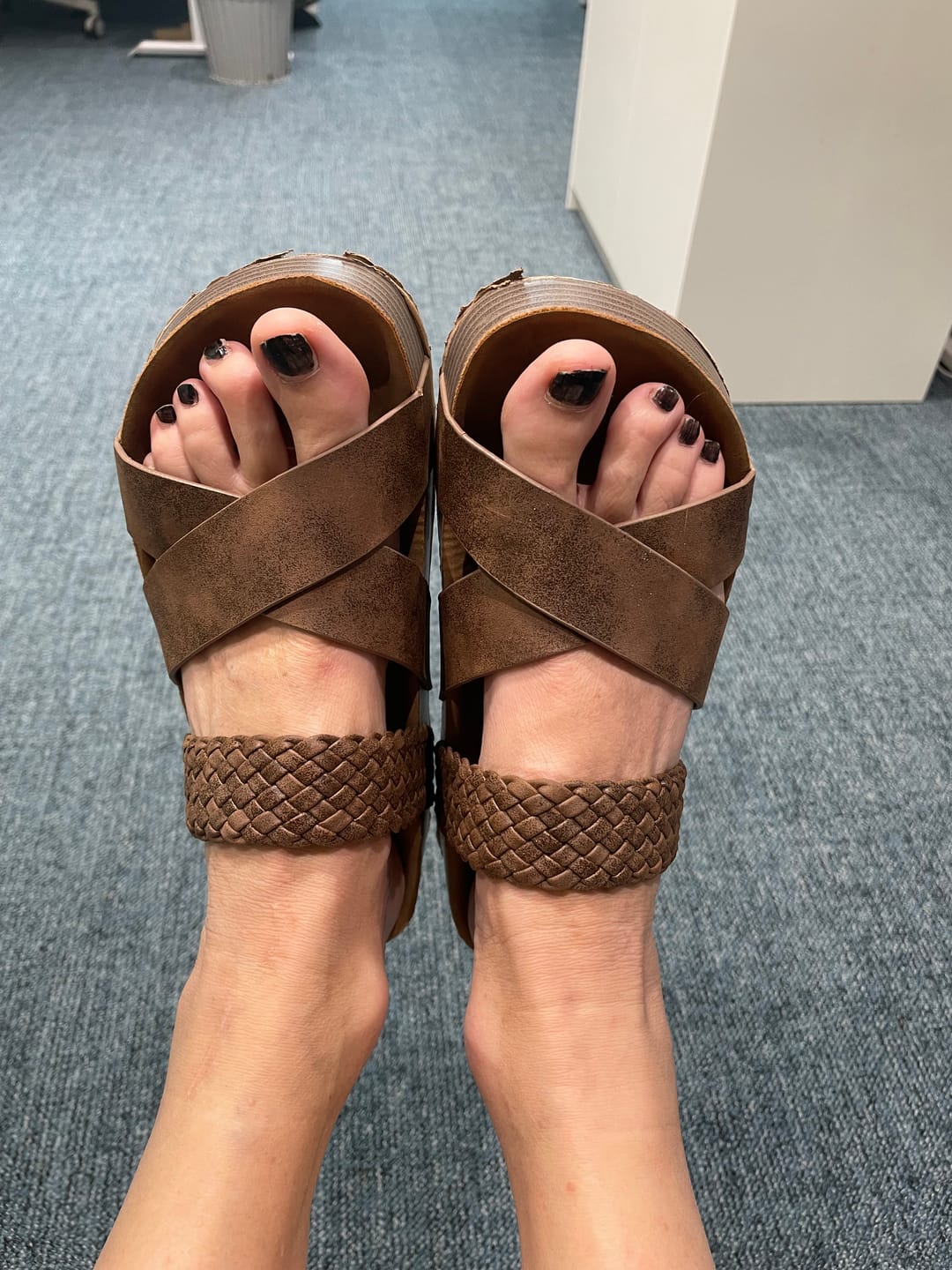 Customer photo review of Signature Sandal - Dune