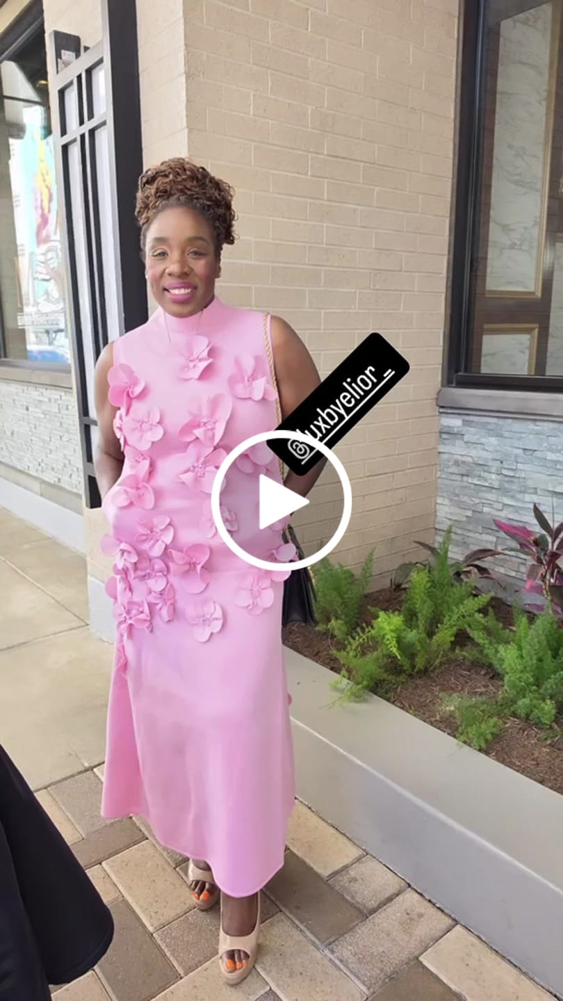 Customer video review of Divine Beauty Dress