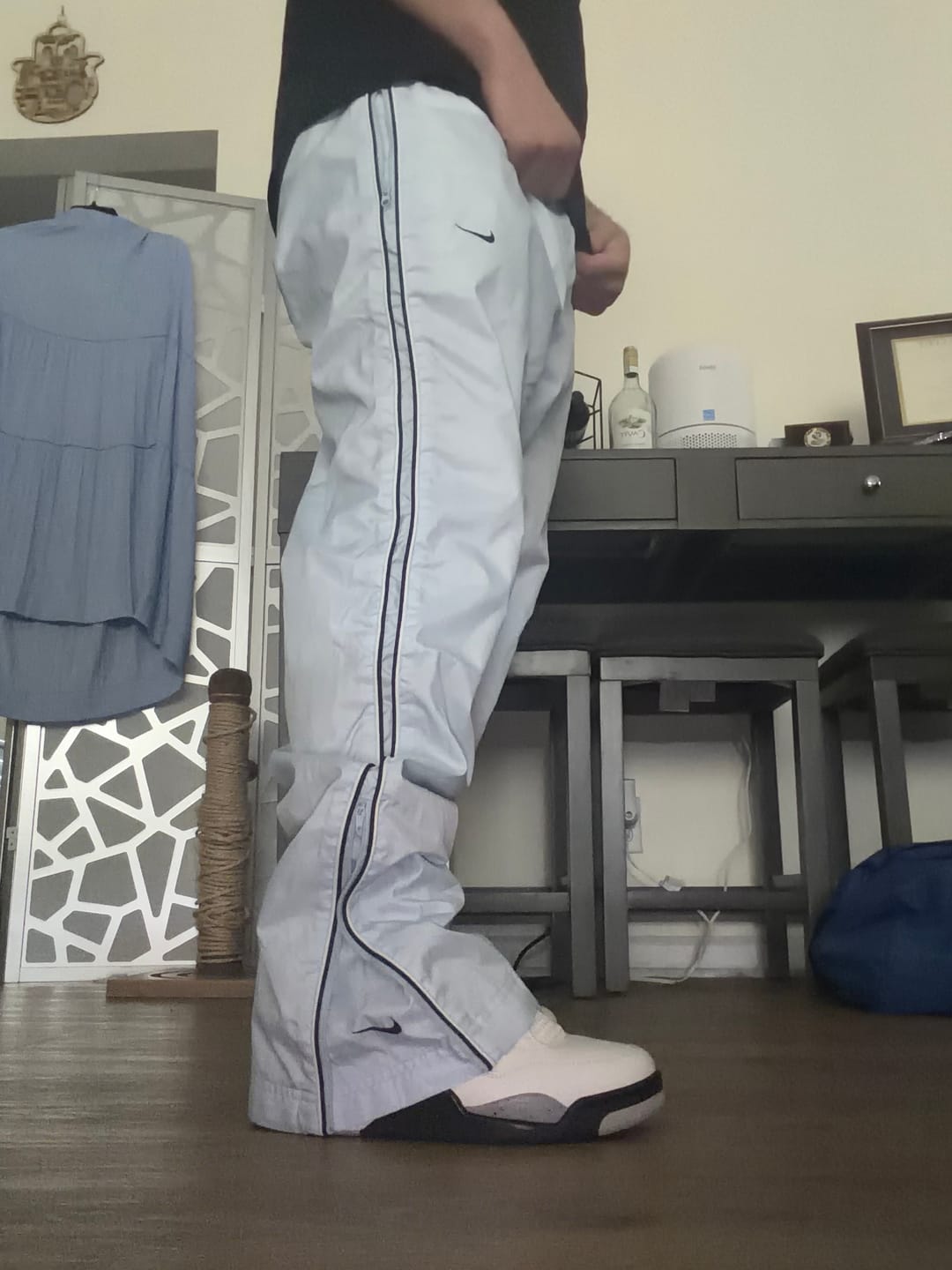 Customer photo review of ULTRA RARE 2000s Nike Trackpants Blue - (L)