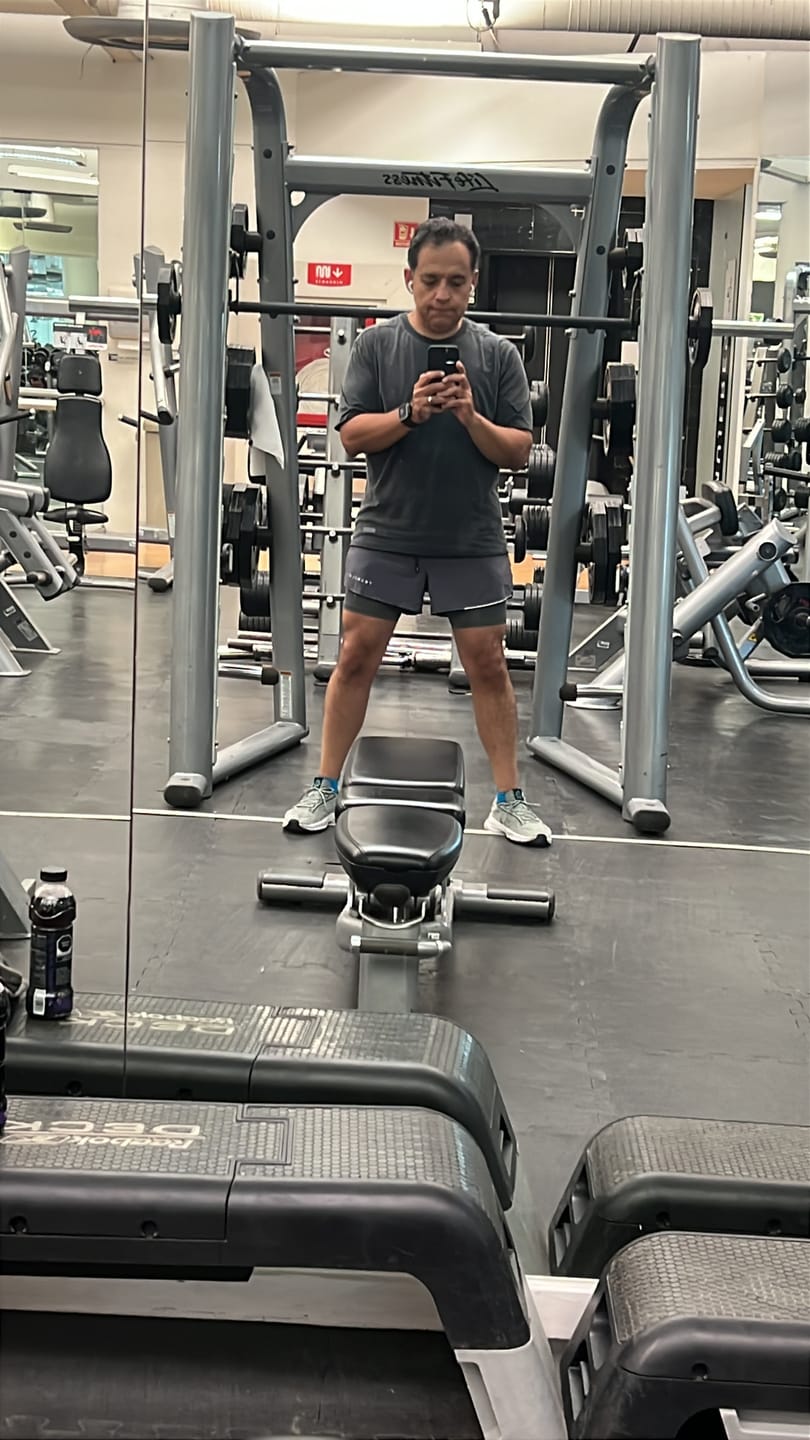 Customer photo review of 4325 - XCut Tees