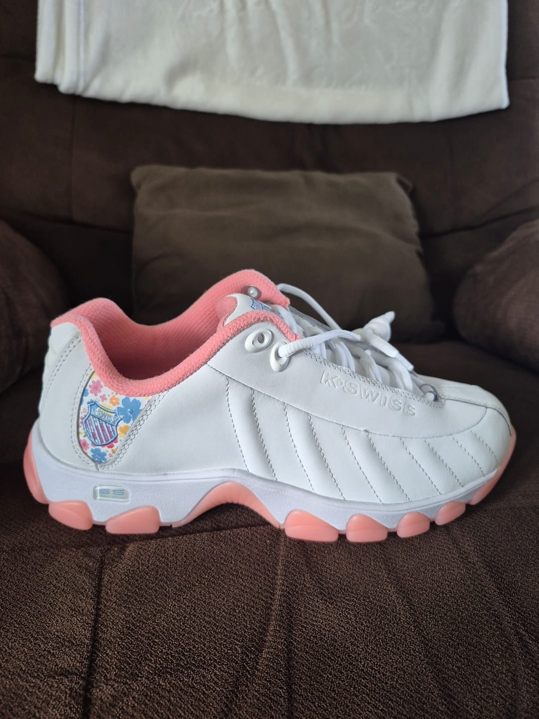 Customer photo review of 93426-195-M | ST329 CMF | WHITE/FLOWER/ICE PINK