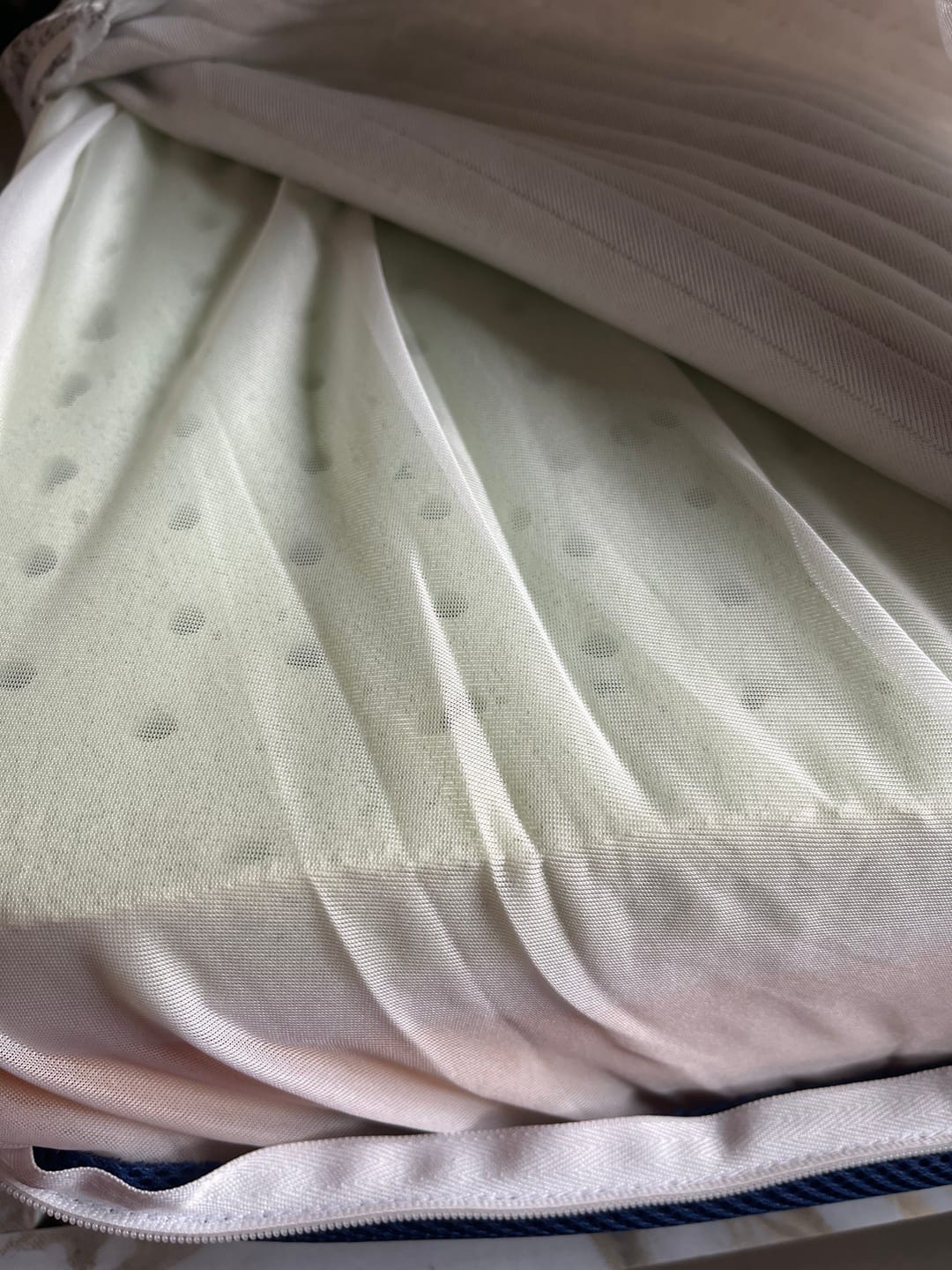 Customer photo review of Flo Adjustable Pillow (Memory Foam)