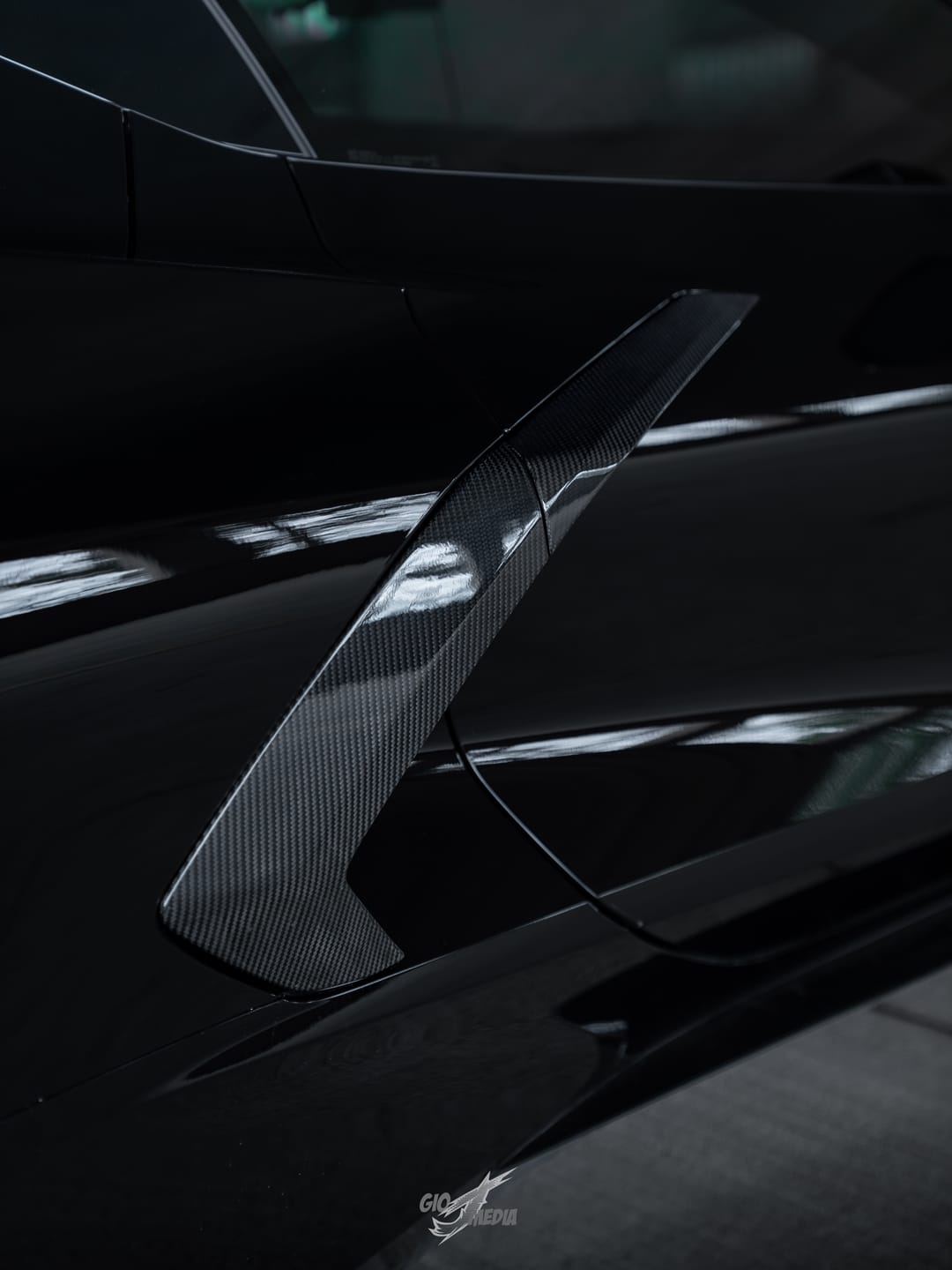 Customer photo review of Corvette C8 Stingray DRY CARBON FIBER Door Garnish