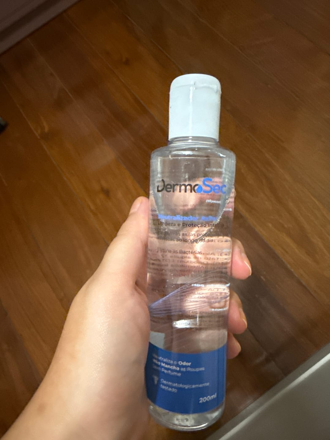 Customer photo review of Neutralizador Anti Odor - Elimina as Bactérias que causam o Mau Odor 200ml