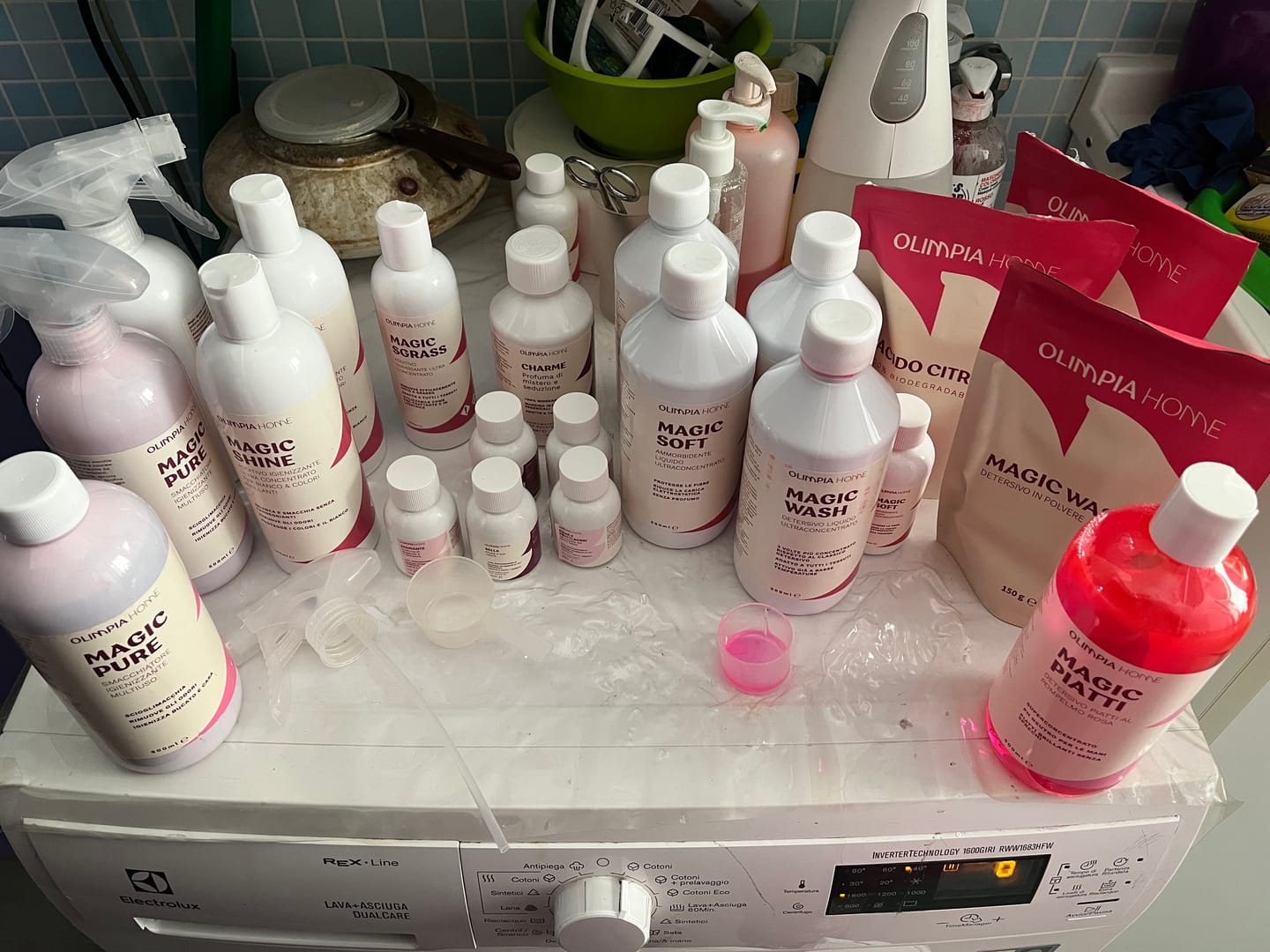 Customer photo review of Magic Shine - Additivo Igienizzante Ultra Concentrato per Bianco & Colori Brillanti Ml.400