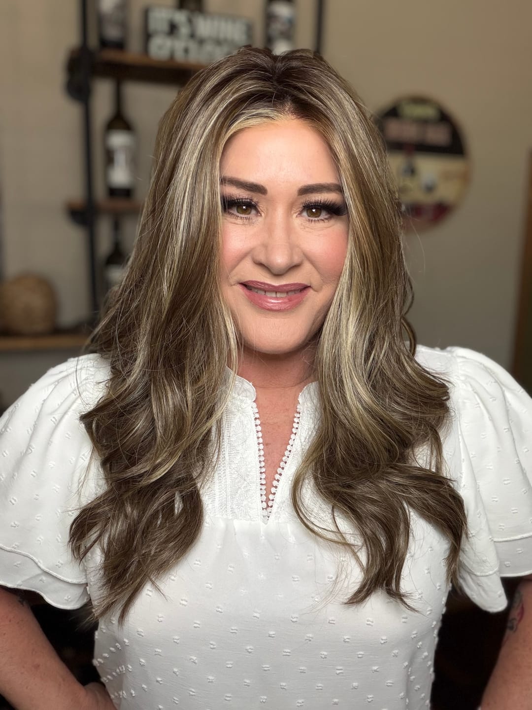 Customer photo review of PRETTY POISON - Frosted Pecan