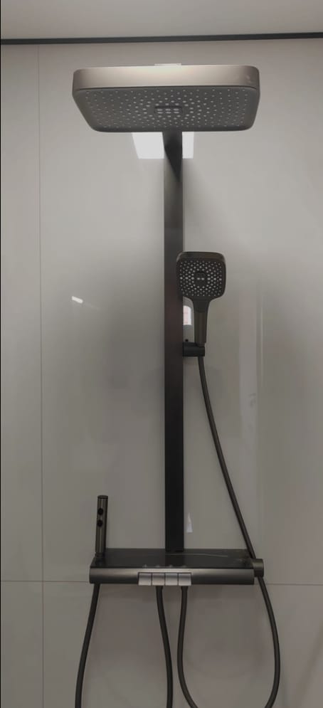 Customer photo review of Aurora Smart Ambient Light Shower Set with Digital Display