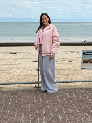 Customer photo review of Pink & Grey Three-Piece Lounge Set
