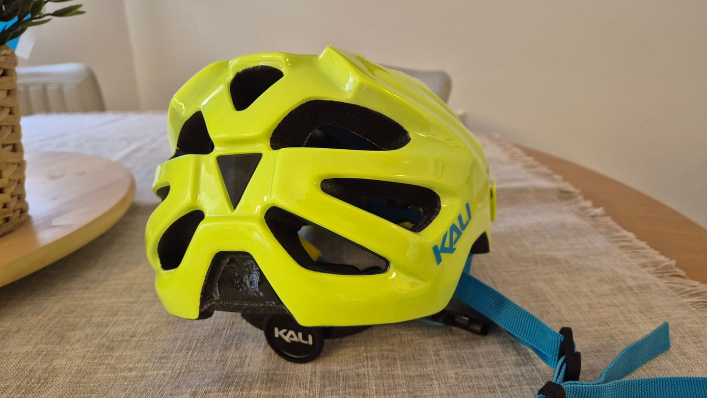 Customer photo review of קסדה לאופניים לילדים ונוער קאלי צהוב Kali Chakra Youth