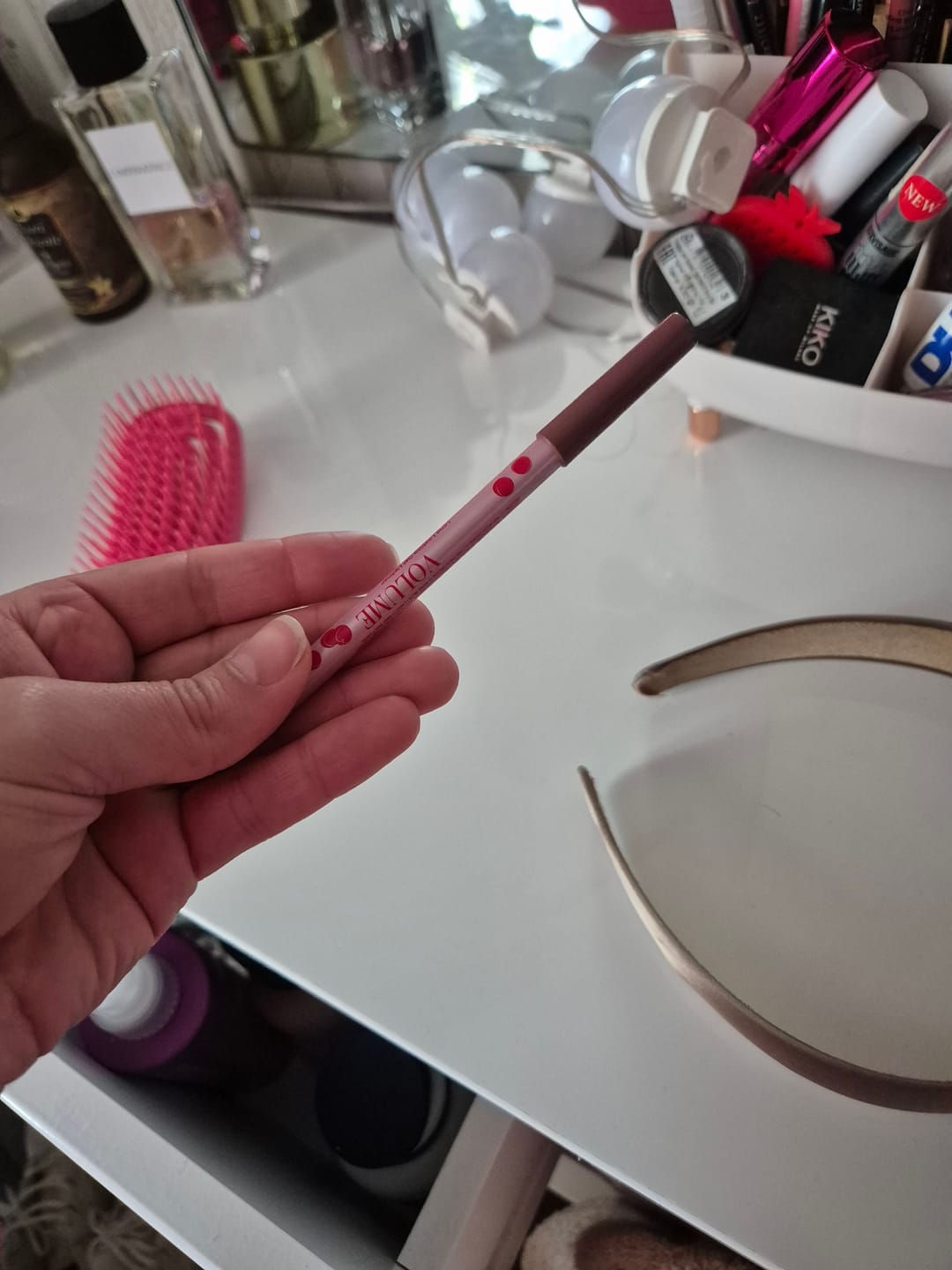 Customer photo review of Ilgnoturīgs lūpu zīmulis Vivienne Sabo Le Grand Volume Lip Pencil