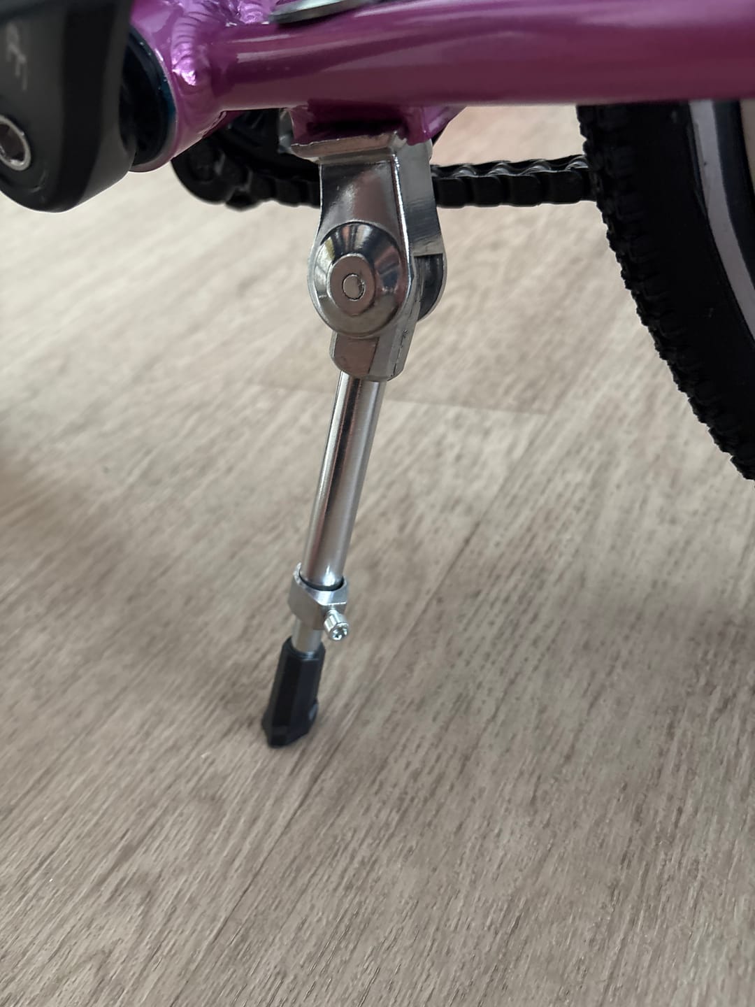 Customer photo review of whizzy Fahrradständer (16''-20'') 1.0