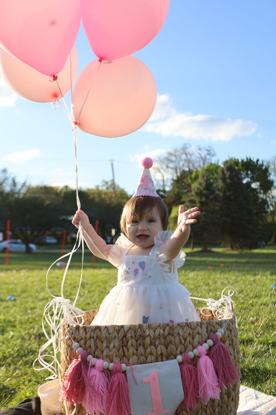 Customer photo review of Dave&Bella Summer Toddler Girls Pearl White Sleeveless Mesh Princess Strappy Dress