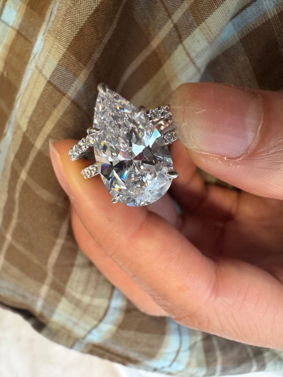 Customer photo review of S925 4.5Ct Pear Cut Wedding Ring & Open Wedding Band Bridal Rings Travel Rings For Her