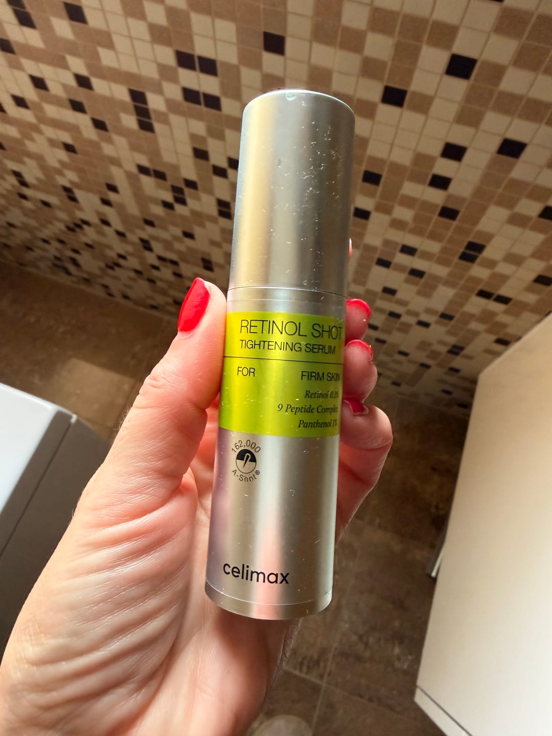 Customer photo review of Liftinga efektu piešķirošs serums ar retinolu un mikroadatām Celimax The Vita−A Retinol Shot Tightening Serum