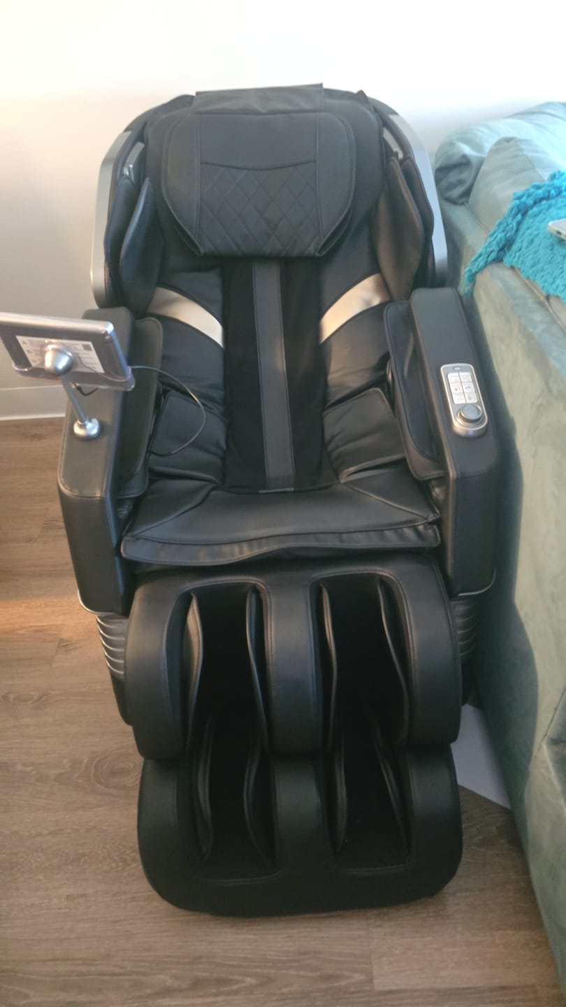 Customer photo review of PS3300 3D Massage Chair Black