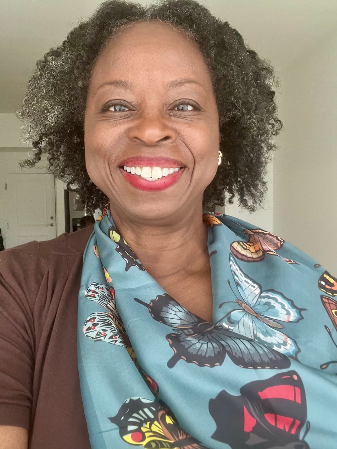 Customer photo review of Wing Silky Scarf