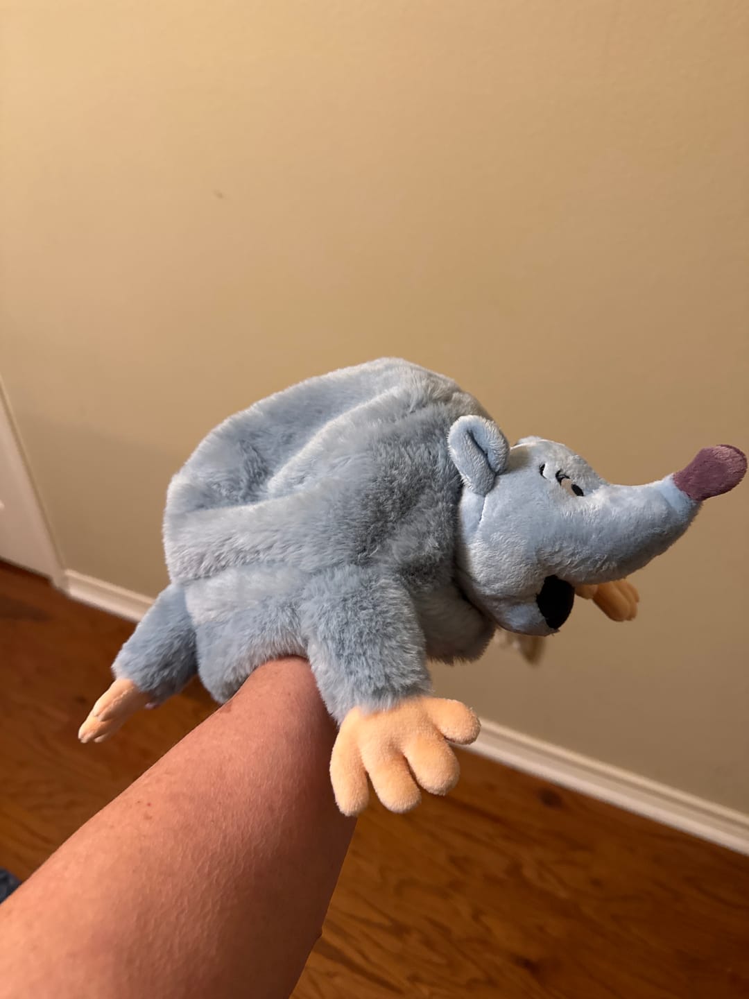 Customer photo review of Disney's A Goofy Movie "Lester's Possum Pal" – Plush Hat
