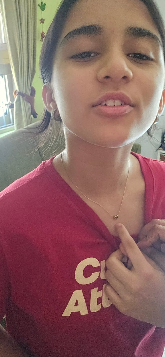 Customer photo review of Minimal Heart Pendant Necklace