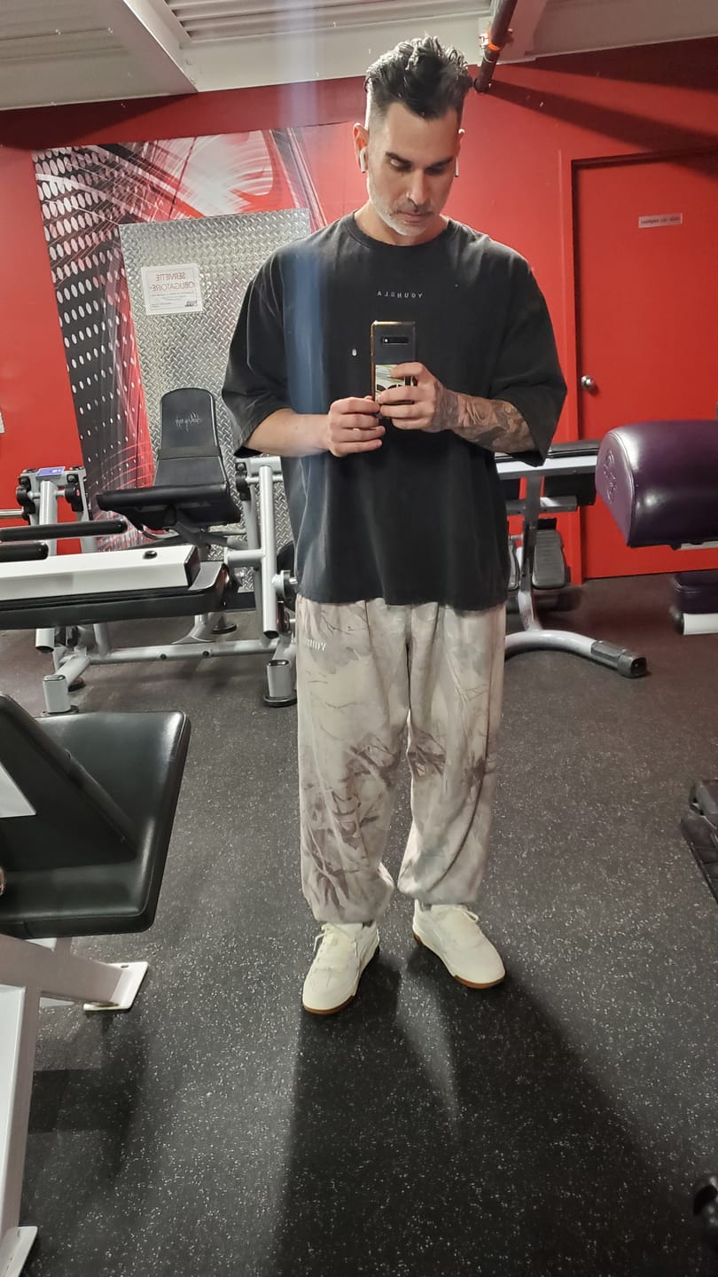 Customer photo review of 2133 - Tree Camo Baggy Sweats