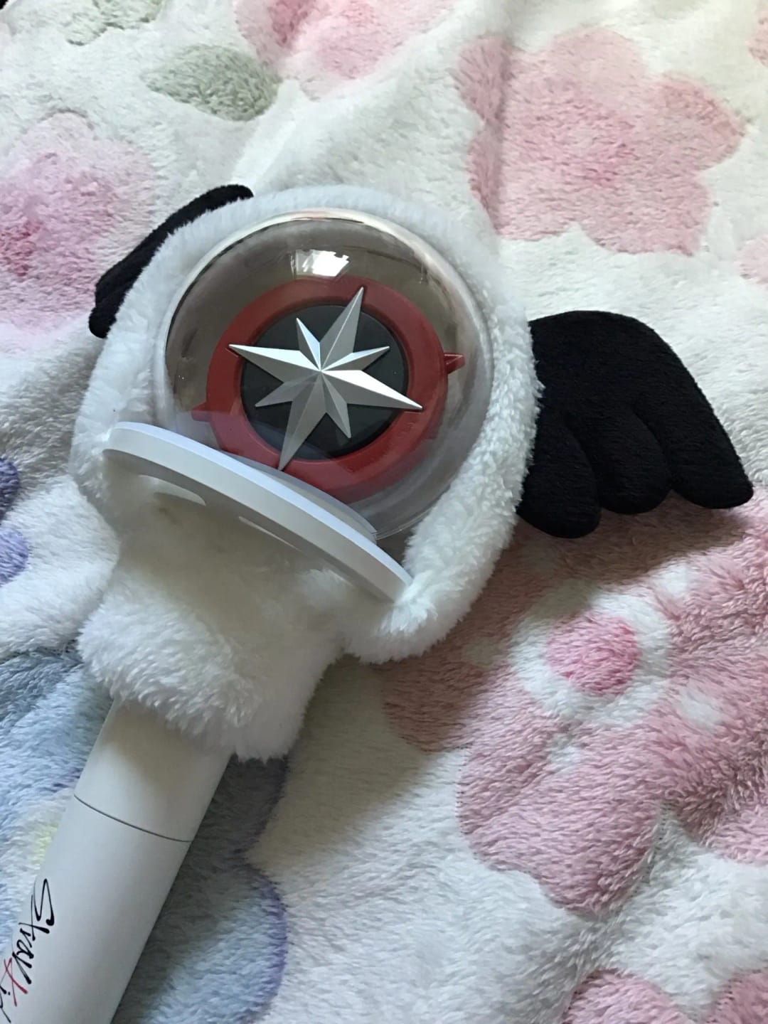 Customer photo review of Stray kids Lightstick Bat Wings Cover Plush