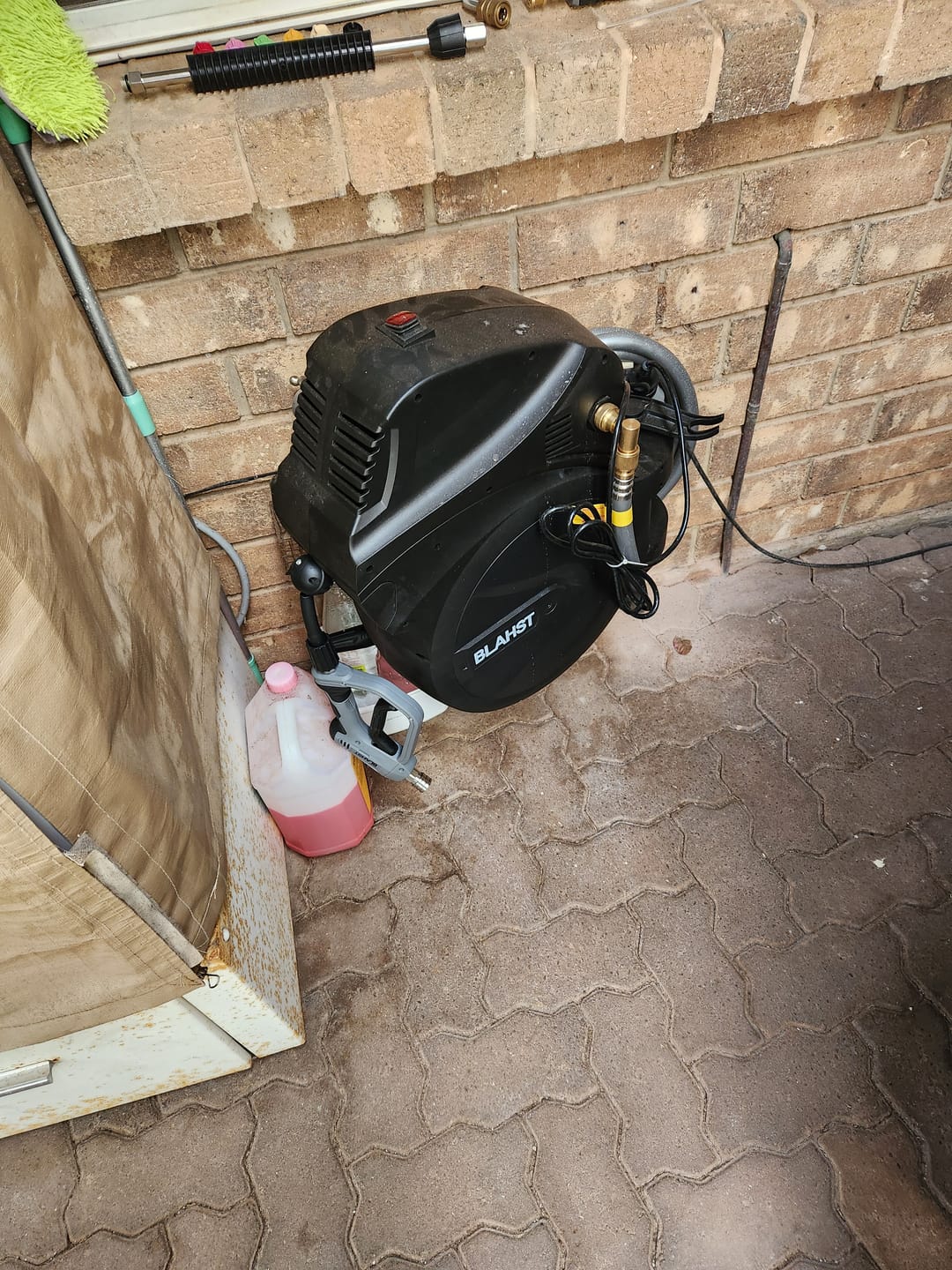 Customer photo review of R30 Wall-Mounted Pressure Washer