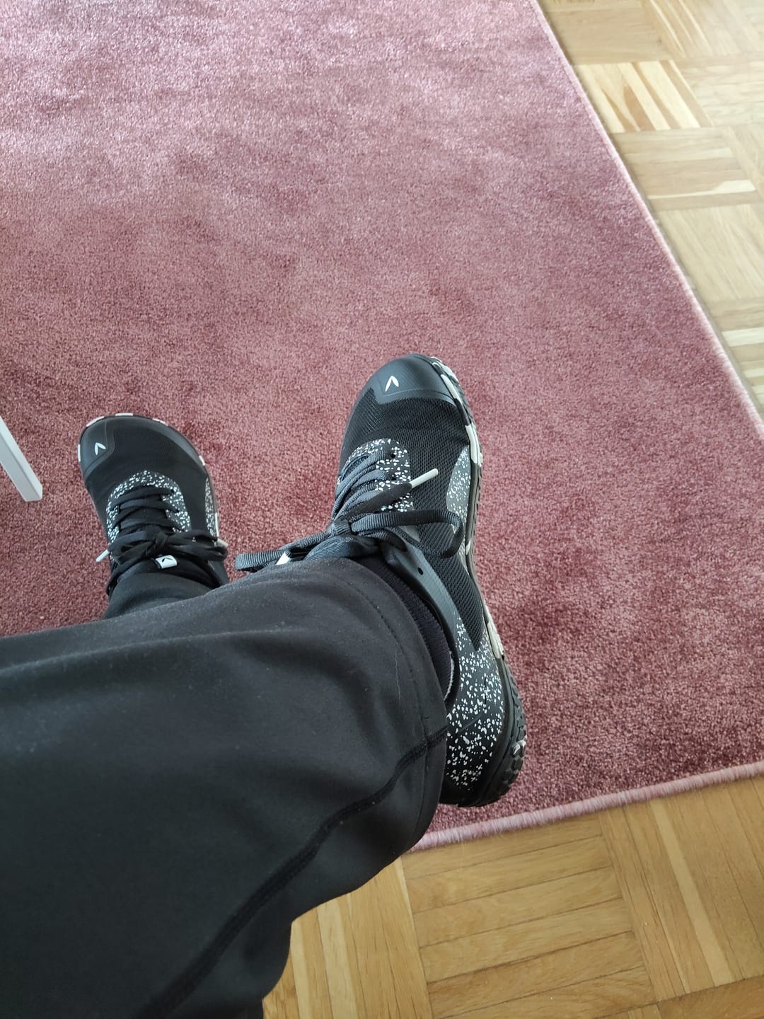 Customer photo review of Vaistoa Lento -paljasjalkajuoksukengät