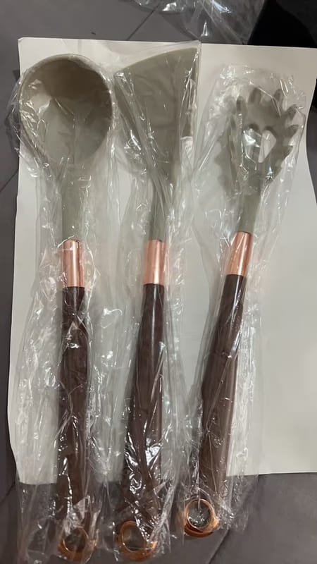 Customer photo review of Silicone Cooking Utensil Set – 10-Piece Kitchen Collection