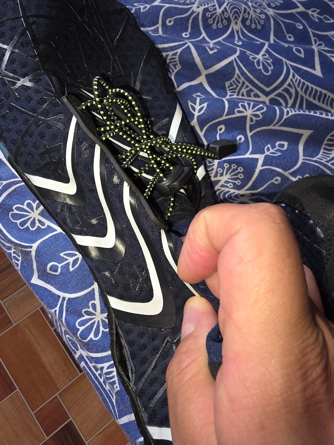 Customer photo review of Azul Coralyno™ - Zapatos acuáticos con cordones