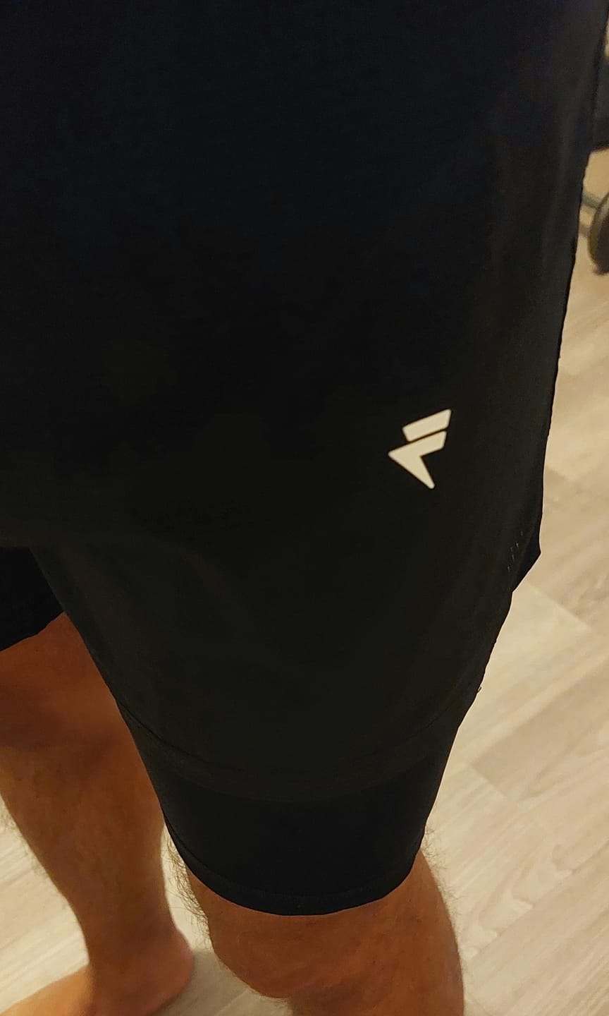 Customer photo review of Short 2 en 1 avec compression intégrée