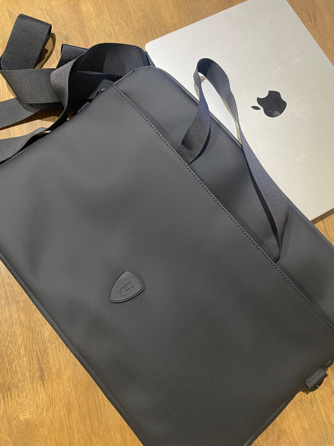 Customer photo review of Premium Laptop Bag Black