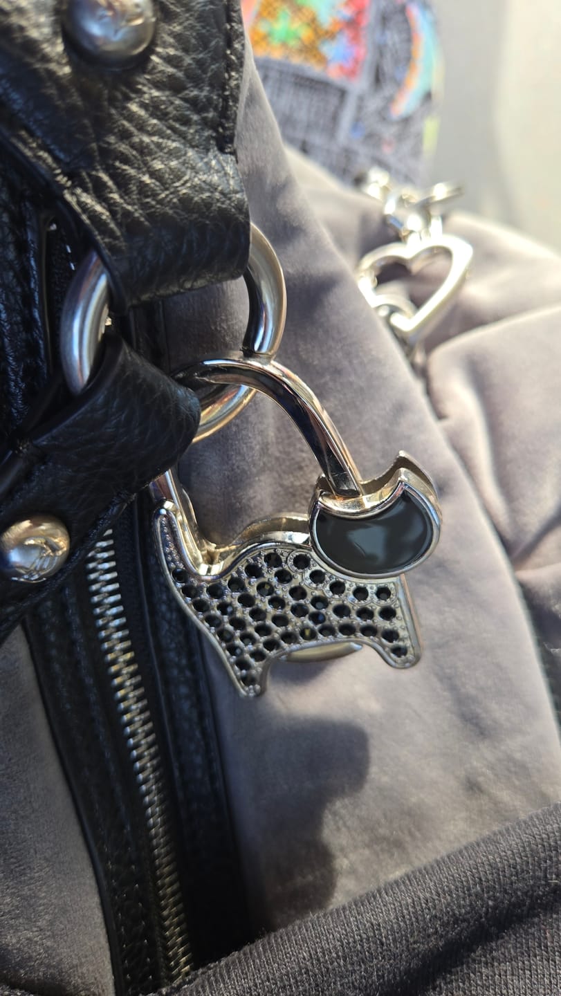 Customer photo review of HANDBAG HANGER - CAT