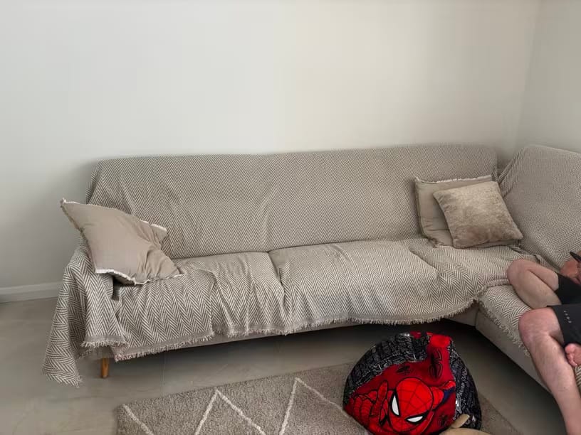 Customer photo review of Herringbone Sofa Cover – Elegant Microfiber Protector