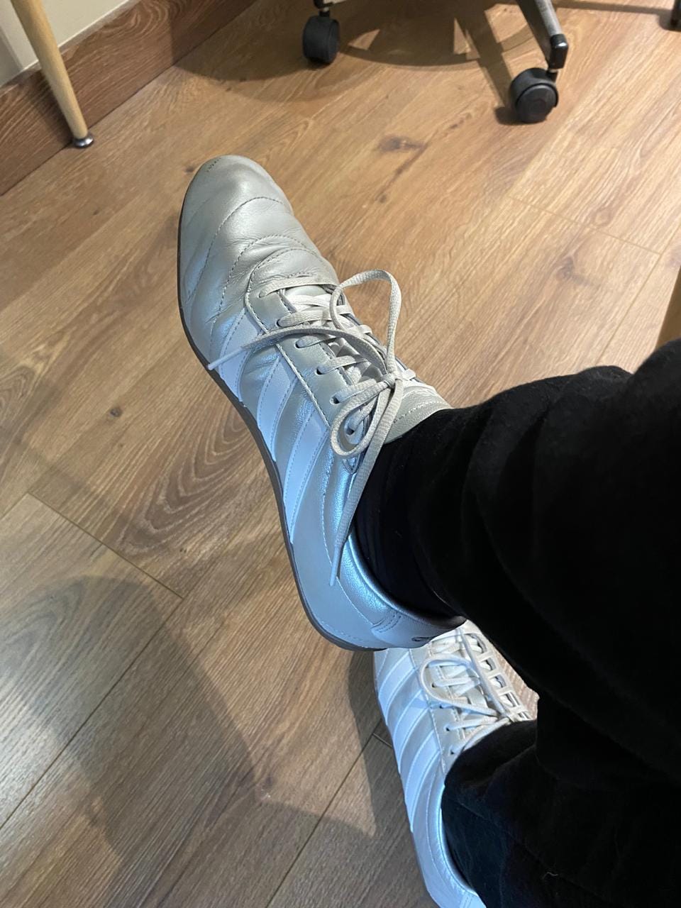 Customer photo review of Zapatillas Adidas Grand Court Lo Lth Mujer Gris