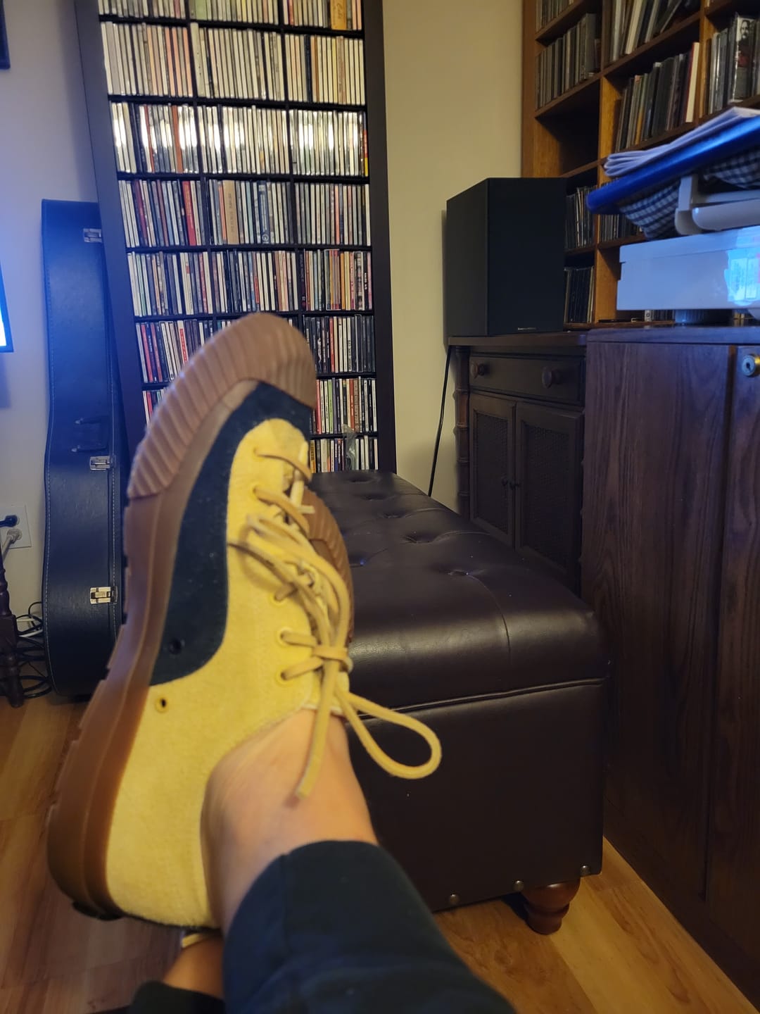 Customer photo review of Grounder Field/Spec Low-Top Wheat/Gum
