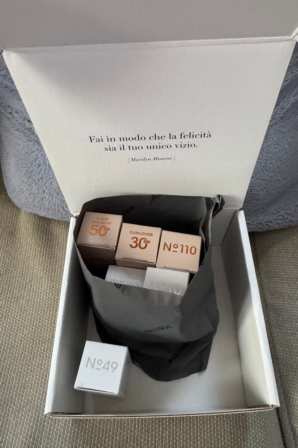 Customer photo review of BOX SOLARI TRAVEL SIZE