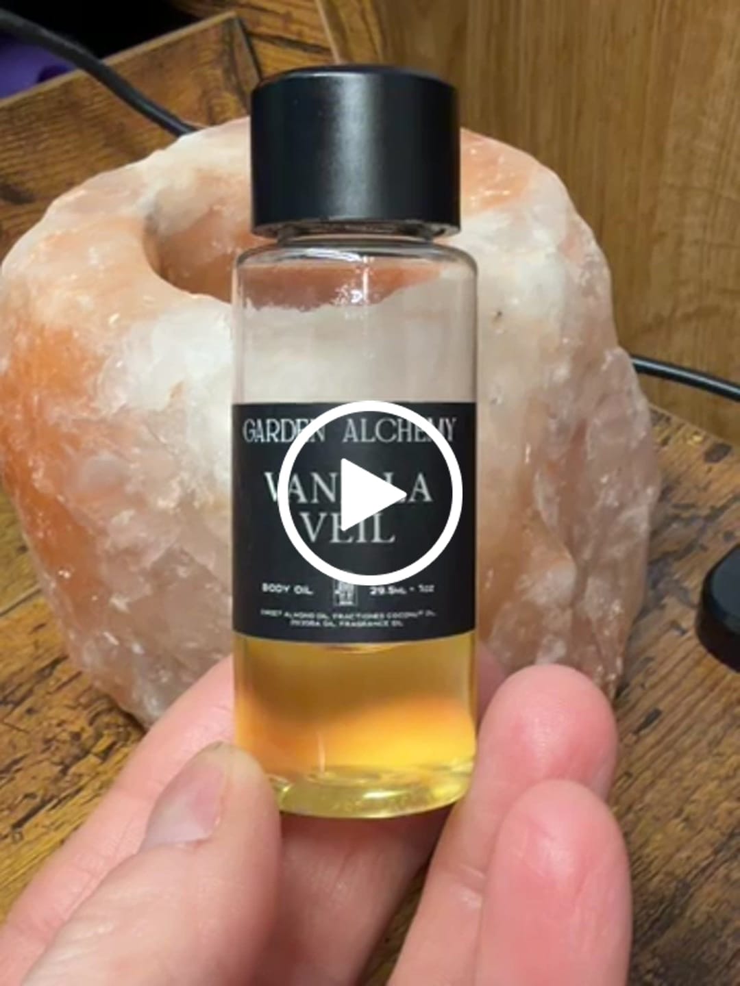 Customer video review of VANILLA VEIL BODY OIL