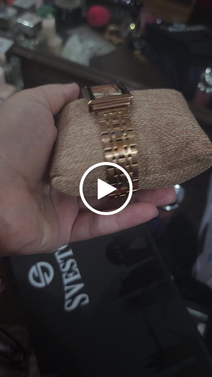 Customer video review of lilly
