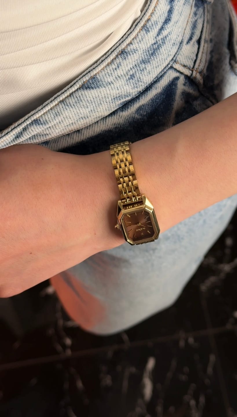 Customer photo review of Isabell Petite Gold Brown