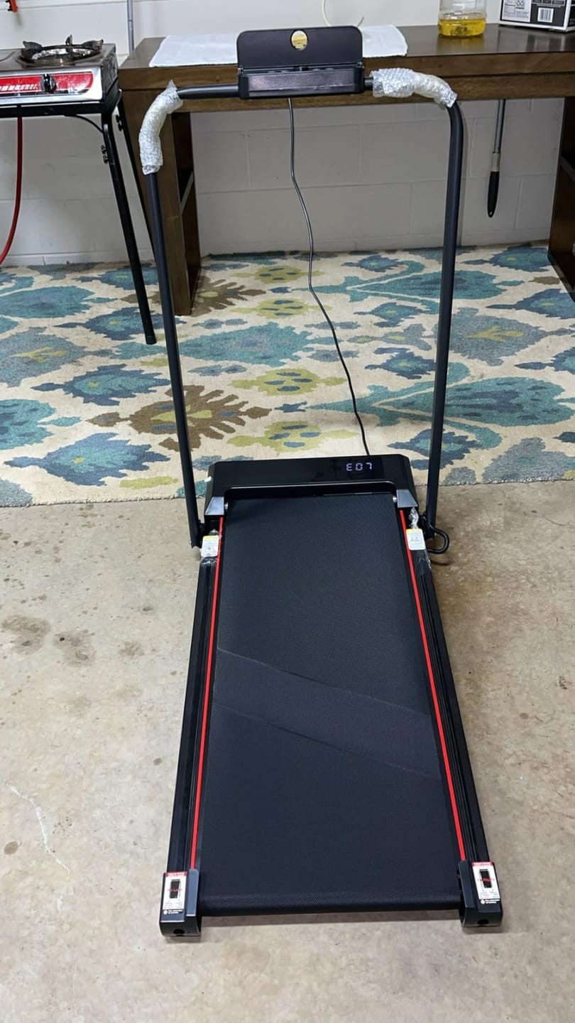 Customer photo review of Umay X5F Folding 3-in-1 Portable Treadmill with 16% Incline Max 10 KM/H