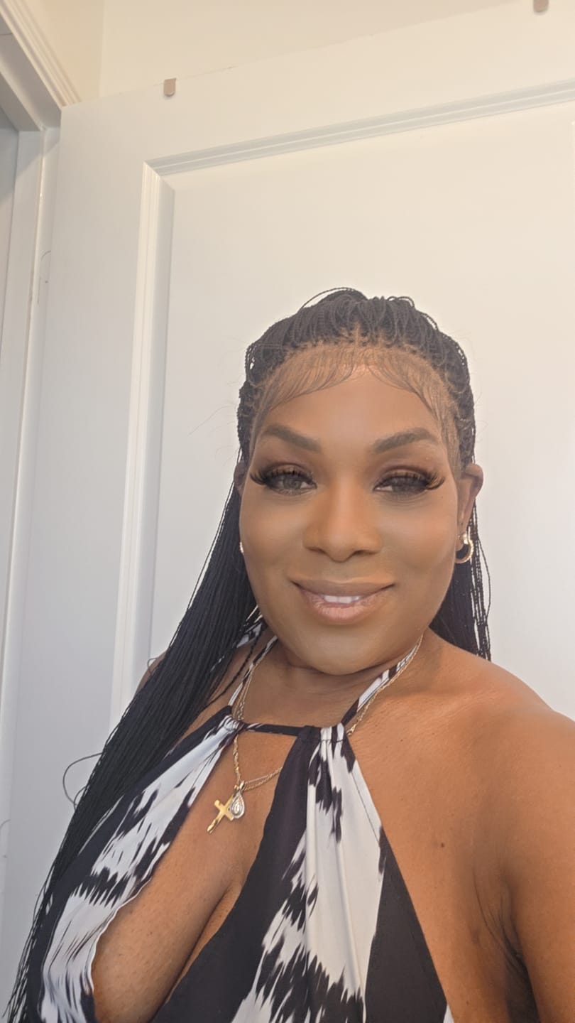 Customer photo review of Mica - 26" & 36" Pre Bleached Swiss HD Full Lace Knotless Micro Senegalese Twist Wig 799 Strands