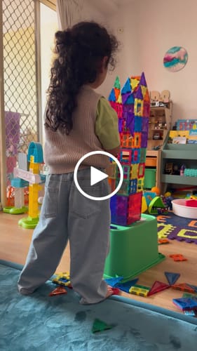 Customer video review of Orlando jean- Blue