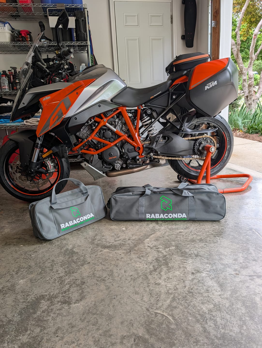Customer photo review of Rabaconda Street Bike Tire Changer