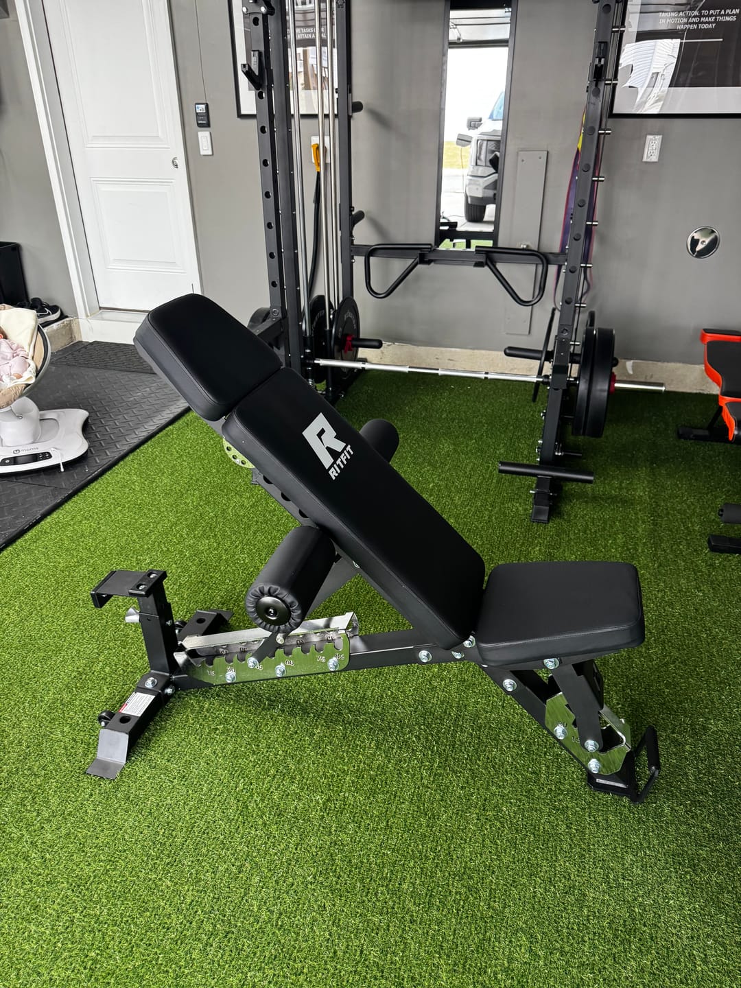 Customer photo review of RitFit GATOR 1600LB Adjustable Weight Bench