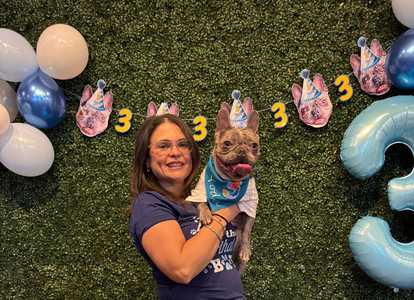 Customer photo review of Standard Personalized Dog Party Pack
