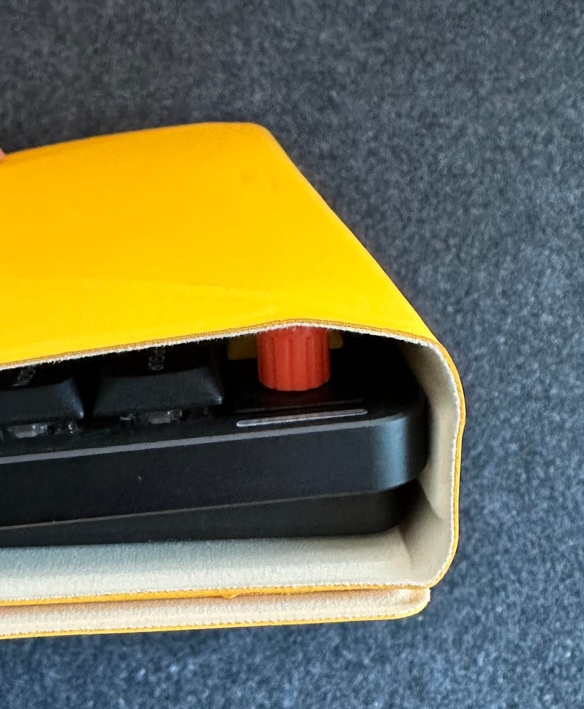 Customer photo review of NuPhy NuFolio V4 Keyboard Carrying Case for Air75 V3