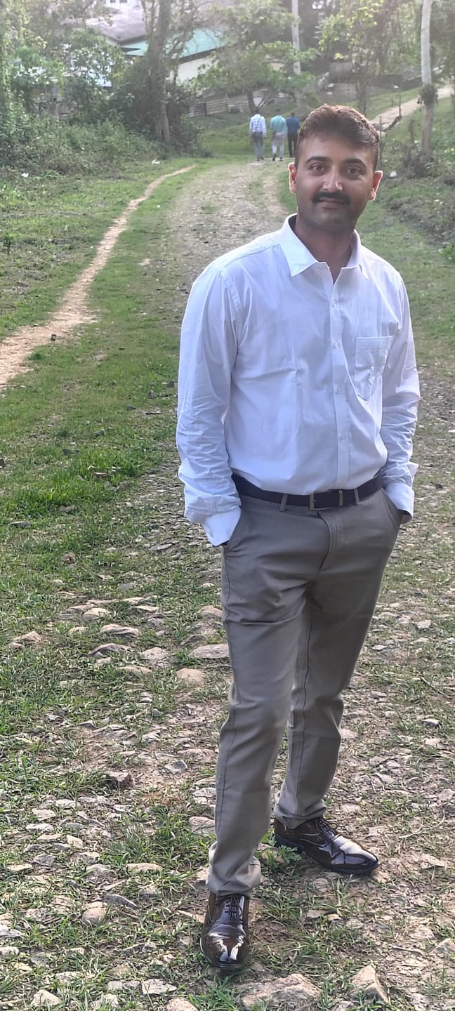 Customer photo review of Delight + Kansas - White Shirt With Rifle Green Trouser Combo For Men | Uathayam