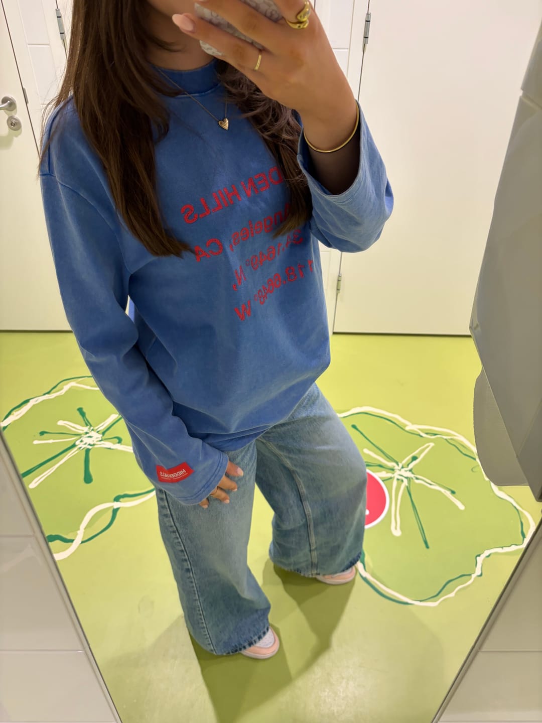 Customer photo review of VINTAGE LOGO WASHED LONGSLEEVE T-SHIRT SKY BLUE/RED
